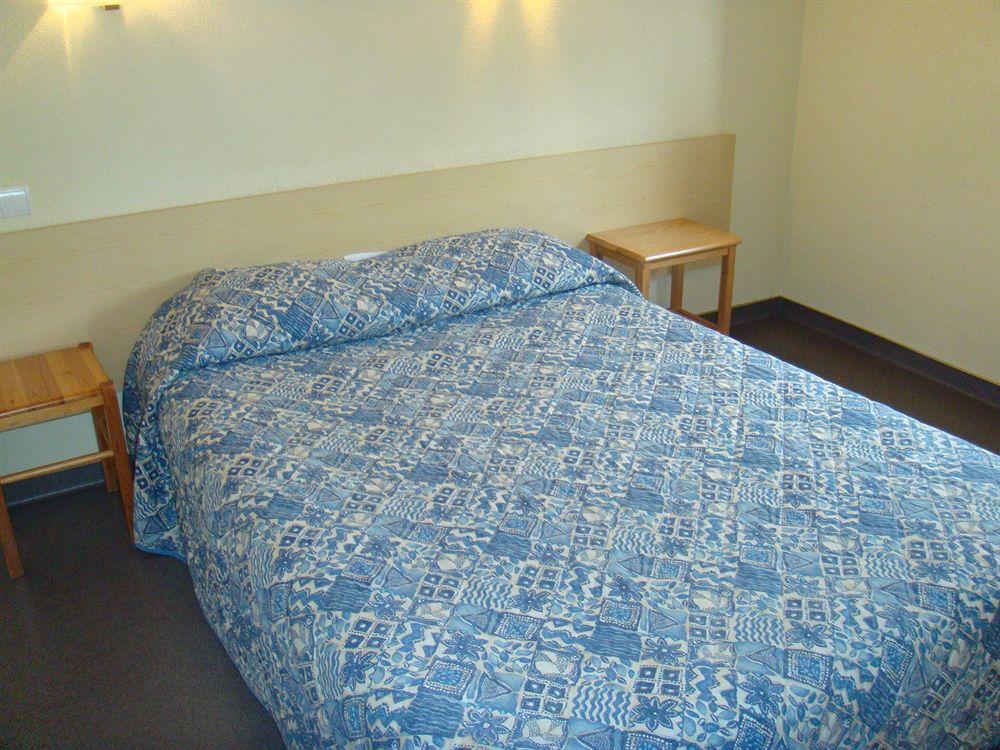 Hotel Eco - A75 Banassac Екстер'єр фото