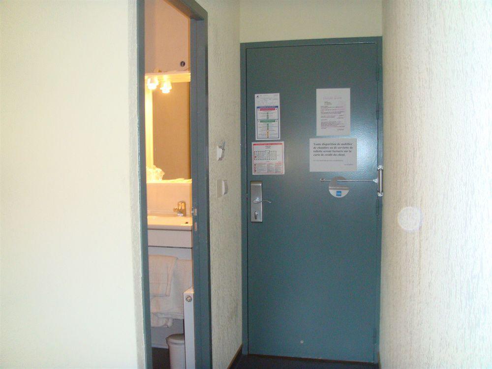 Hotel Eco - A75 Banassac Екстер'єр фото