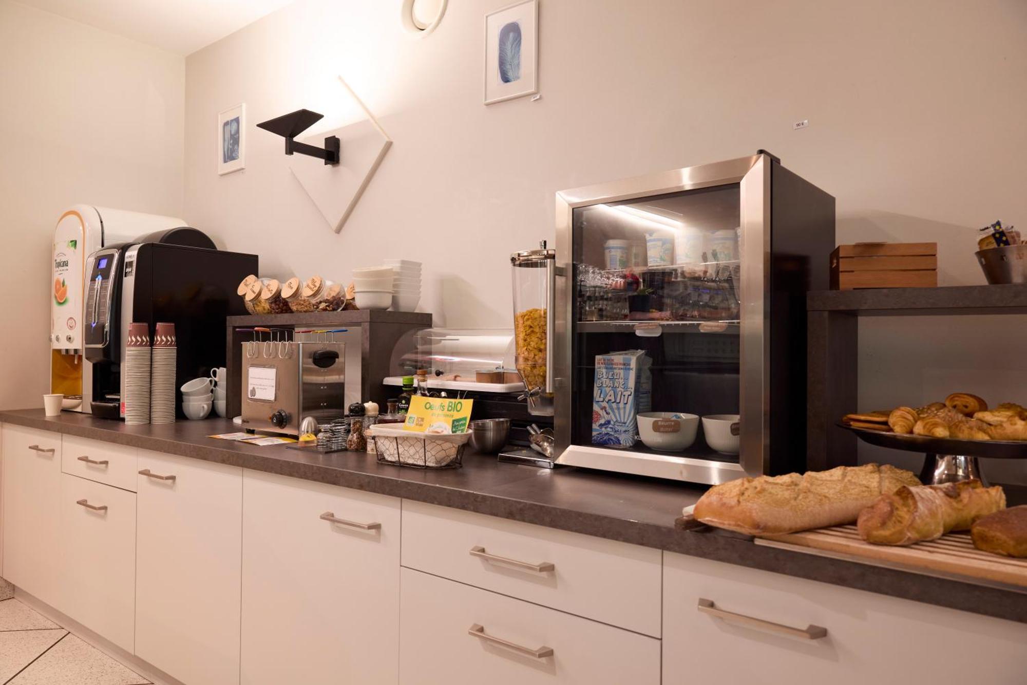 Hotel Eco - A75 Banassac Екстер'єр фото