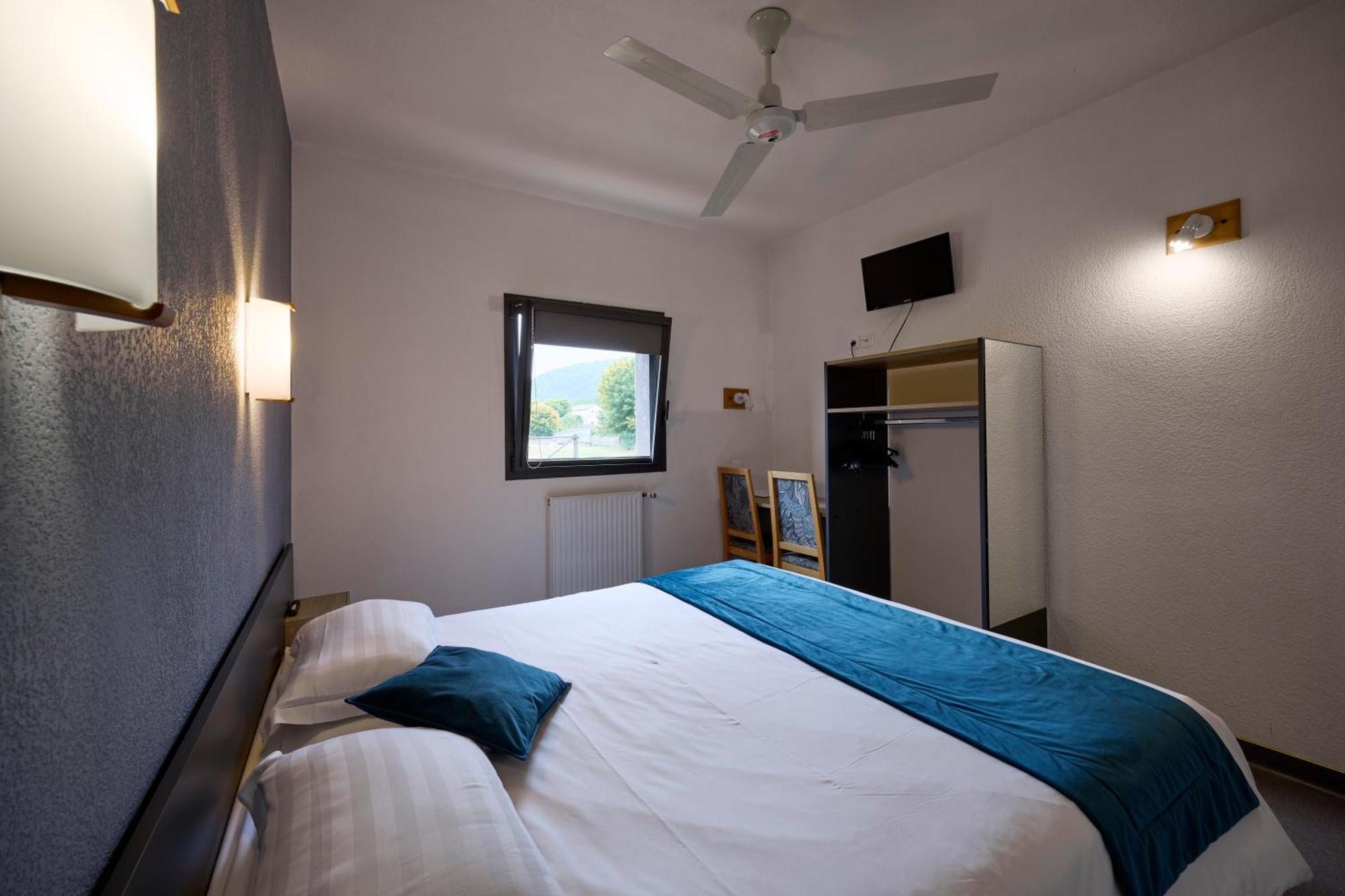 Hotel Eco - A75 Banassac Екстер'єр фото
