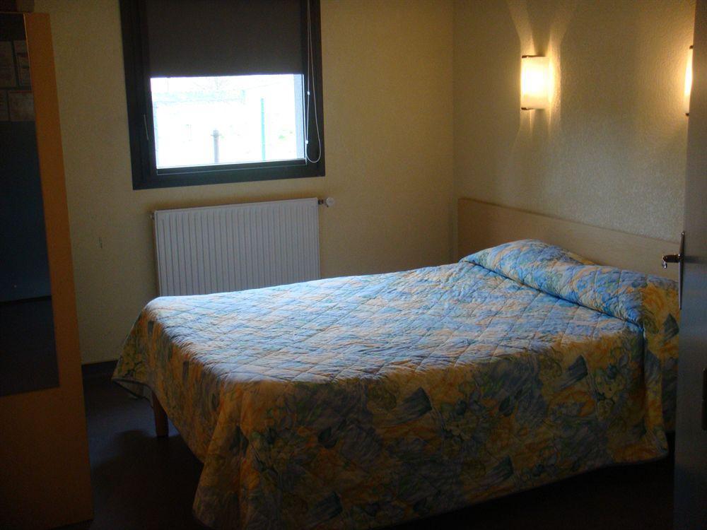 Hotel Eco - A75 Banassac Екстер'єр фото