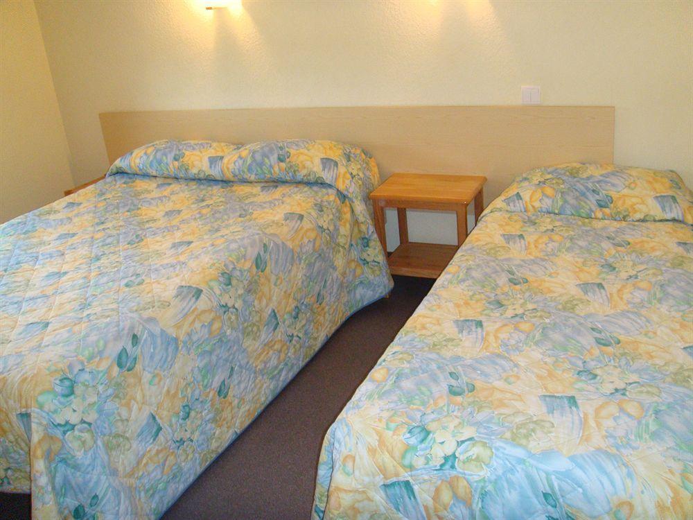 Hotel Eco - A75 Banassac Екстер'єр фото